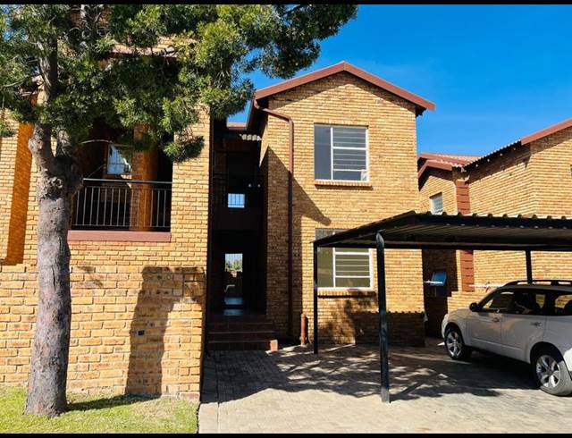 2 BEDROOM PROPERTY TO RENT IN HONEYPARK